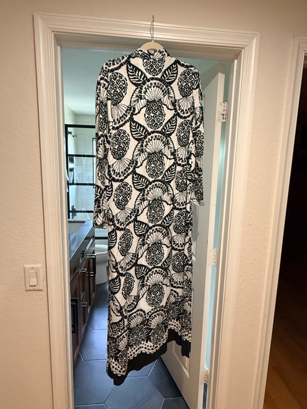 Lilly Pulitzer Black and White Long Printed Tunic Dress - Picture 3 of 3